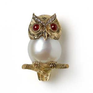 Owl with pearl body