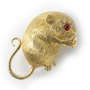 Fieldmouse with diamonds and ruby