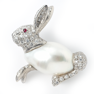Rabbit with pearl body